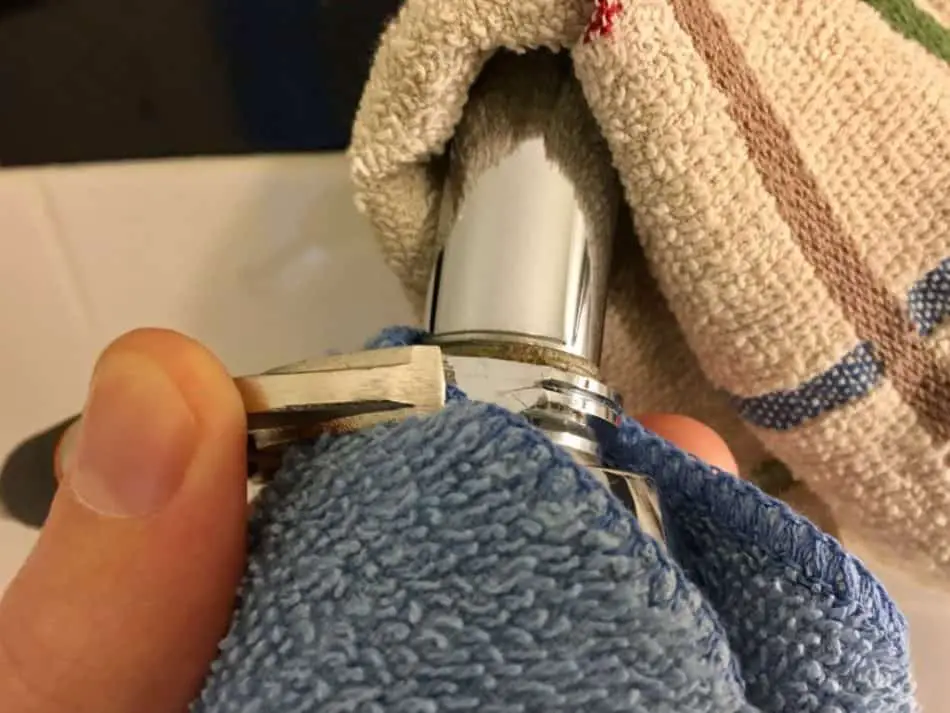 How to replace a shower head in an apartment