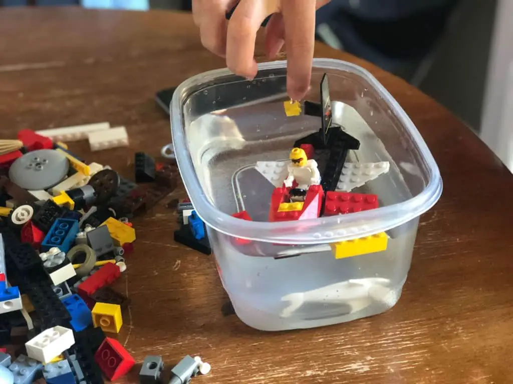 how to make a floating lego boat