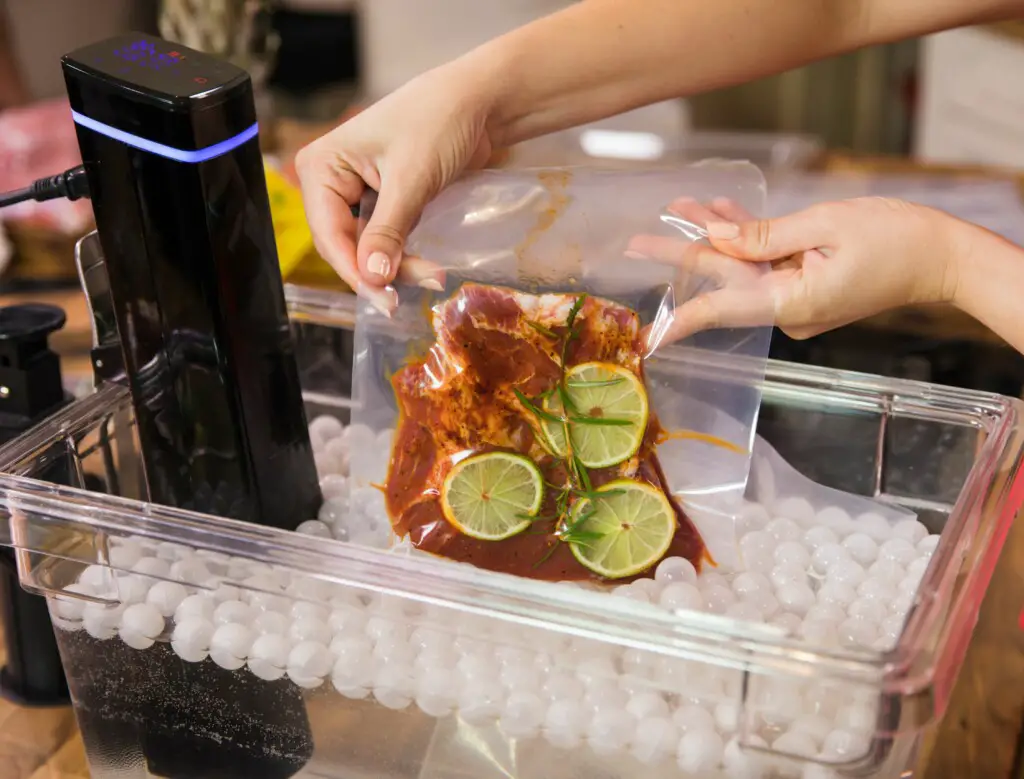 what is sous vide cooking