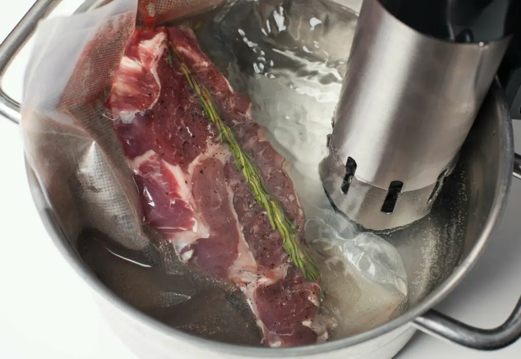 sous vide vs slow cooker