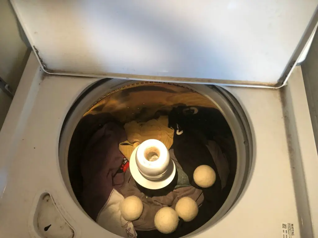 How to recharge wool dryer balls